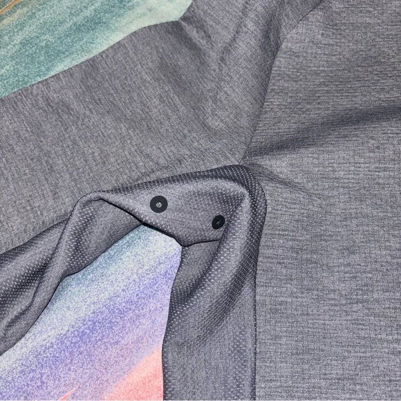 Men's Lululemon Textured Tech Hoodie Size S Rhino Grey Pullover - Picture 7 of 10